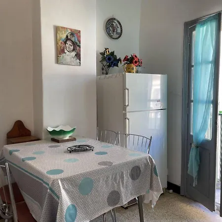 3 Pieces, 4 Couchages A 100m De La Plage, Balcon, Tv, Lave-linge, Centre-ville De - Fr-1-225c-115 * Banyuls-sur-Mer
